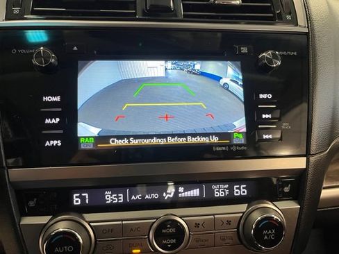 Used 2017 Subaru Outback 2.5i Touring AWD/4WD image 29