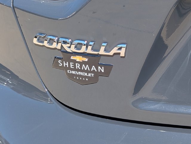 Used 2025 Toyota Corolla LE FWD image 45