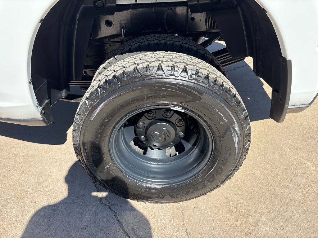 New 2026 RAM 3500 Tradesman AWD/4WD image 10