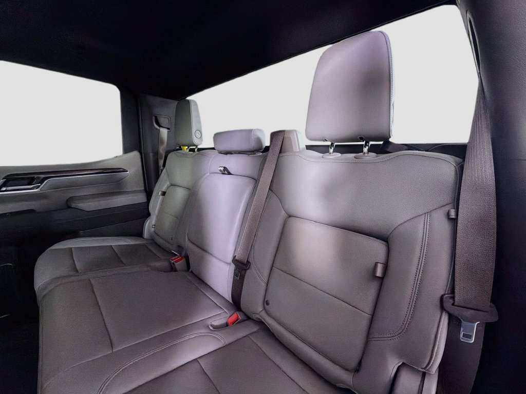 Used 2023 Chevrolet Silverado 1500 LTZ AWD/4WD image 26