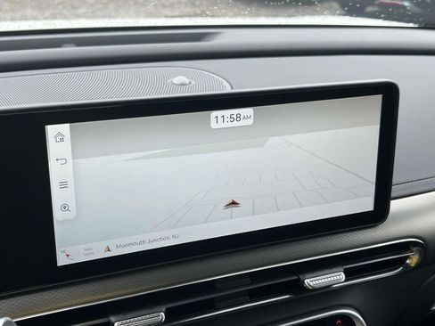 Used 2024 Genesis GV60 Advanced image 27