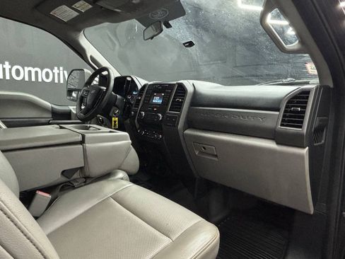 Used 2017 Ford F450 XL w/ Power Equipment Group AWD/4WD image 31