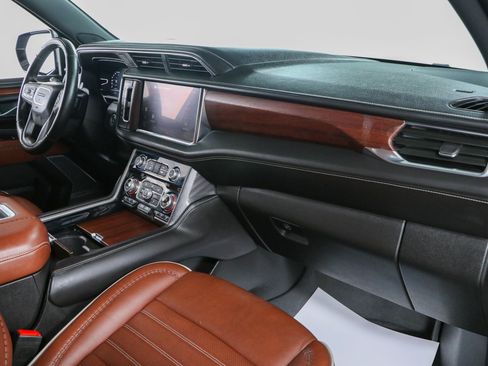Used 2023 GMC Yukon Denali Ultimate AWD/4WD image 31