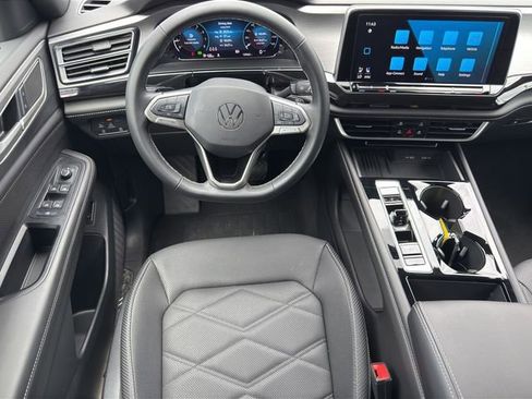 Certified 2026 Volkswagen Atlas Cross Sport SE FWD image 16