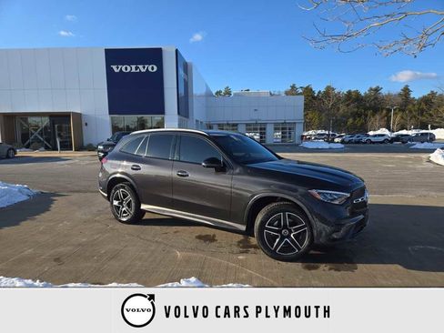 Used 2024 Mercedes-Benz GLC 300 4MATIC image 1