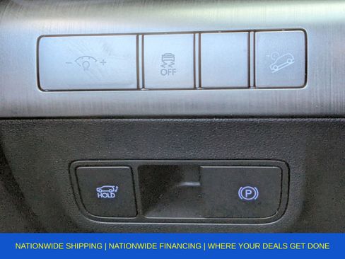 Used 2024 Hyundai Kona Limited image 42