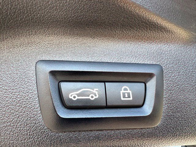 Used 2023 BMW X5 xDrive40i AWD/4WD image 14