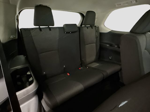 Certified 2025 Toyota Grand Highlander FWD image 21