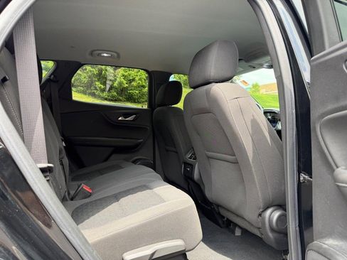 Used 2019 Chevrolet Blazer LT FWD image 10