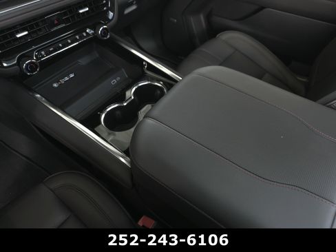 Used 2025 Chevrolet Tahoe RST w/ Advanced Technology Package AWD/4WD image 16