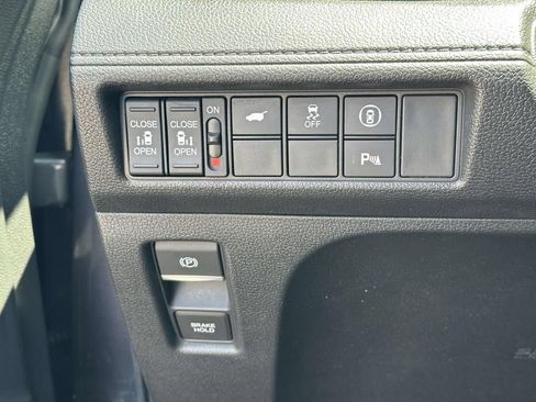 Certified 2023 Honda Odyssey Touring image 21