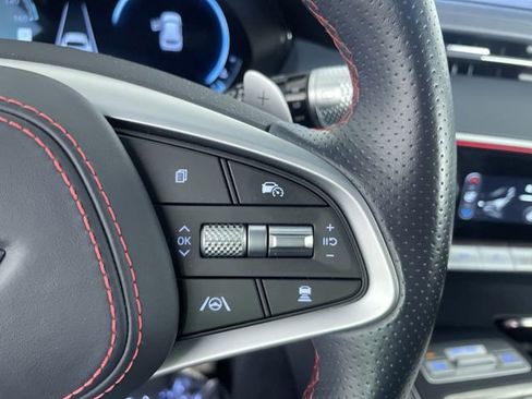 Used 2023 Genesis GV70 2.5T w/ Sport Prestige Package image 32