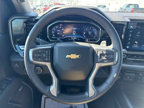 Used 2025 Chevrolet Silverado 1500 LTZ w/ Technology Package AWD/4WD image 12