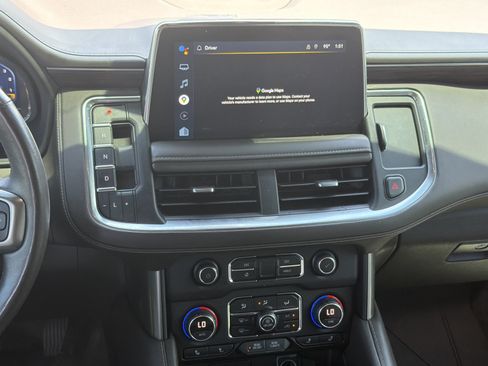 Used 2022 Chevrolet Tahoe LT w/ Luxury Package RWD image 31