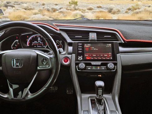 Used 2019 Honda Civic Sport image 8