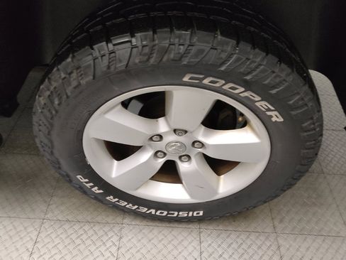 Used 2015 RAM 1500 Outdoorsman image 31