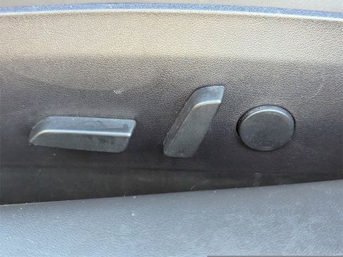 Used 2018 Tesla Model 3 Long Range image 11