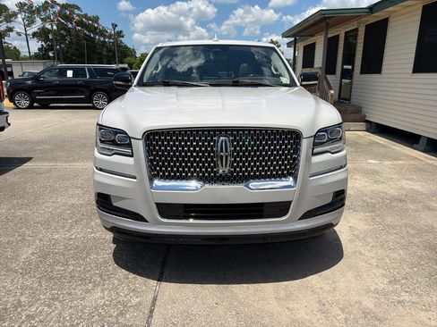 Used 2022 Lincoln Navigator L Reserve RWD image 12