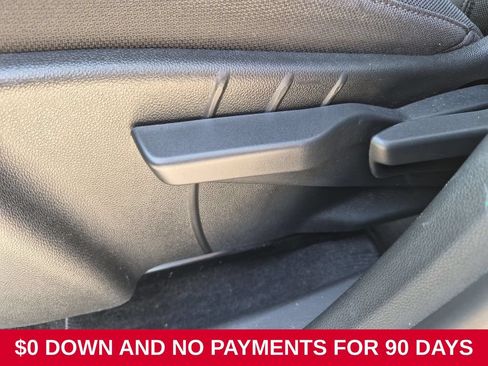 Used 2025 Chevrolet Equinox LT FWD image 14