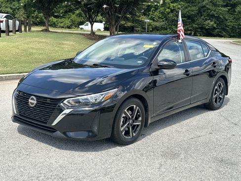 Used 2024 Nissan Sentra SV FWD image 1