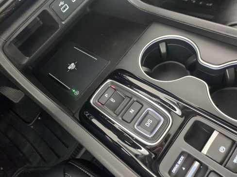 Used 2024 Honda Pilot Touring image 27