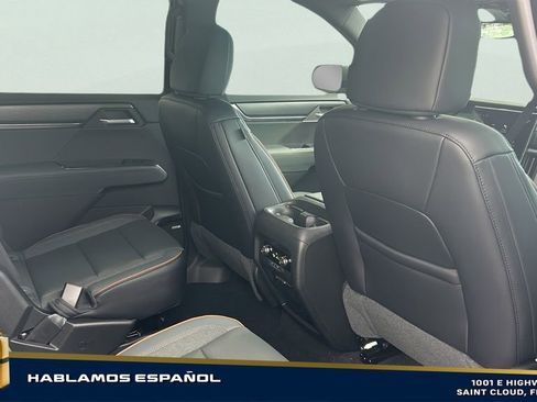 New 2026 GMC Acadia AT4 image 23