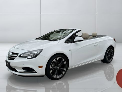 Used 2017 Buick Cascada Premium image 4