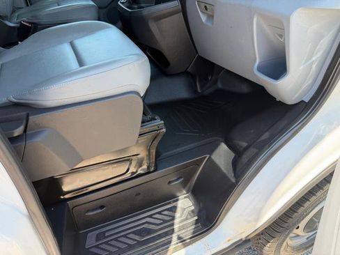 Used 2019 Ford Transit 250 148 Medium Roof RWD image 11