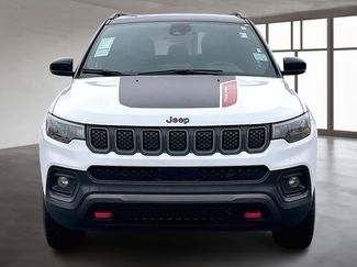 Used 2023 Jeep Compass Trailhawk video 2