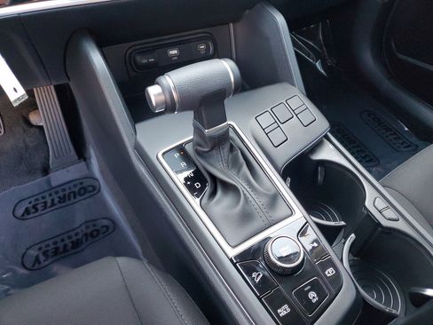 Certified 2025 Kia Sportage LX image 26