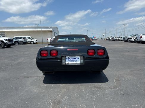 Used 1996 Chevrolet Corvette Convertible RWD image 4