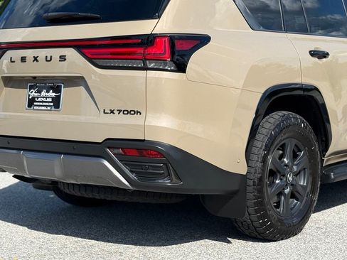 Certified 2025 Lexus LX 700h Overtrail AWD/4WD image 16
