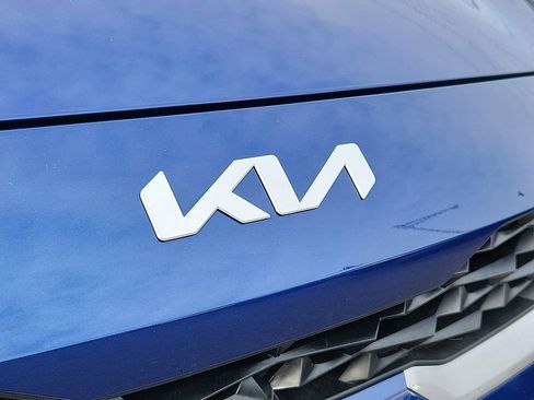 Certified 2023 Kia Forte LXS w/ LXS Technology Package image 29