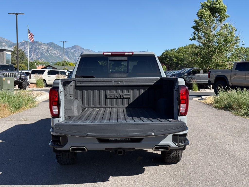 Used 2024 GMC Sierra 1500 Elevation w/ Preferred Package AWD/4WD image 11