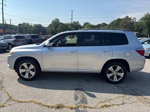 Used 2008 Toyota Highlander Sport w/ Tow Pkg AWD/4WD image 6