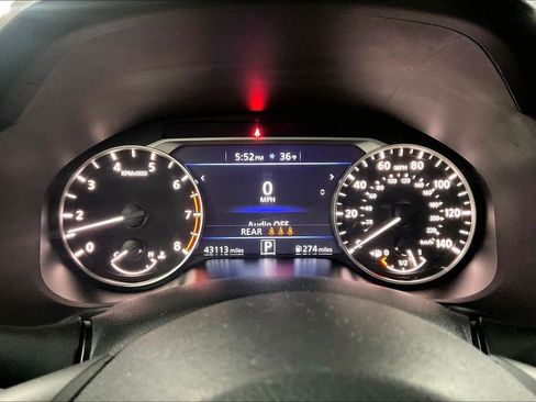 Used 2024 Nissan Altima 2.5 SV image 15