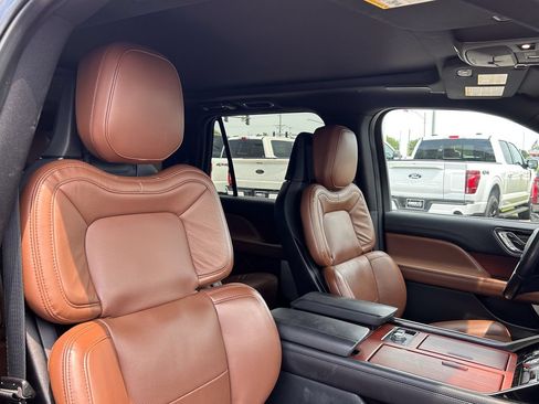 Used 2022 Lincoln Navigator L Reserve AWD/4WD image 24