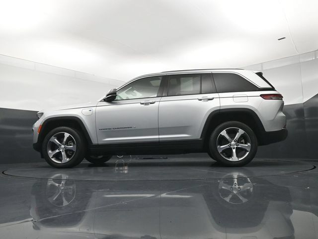 Used 2023 Jeep Grand Cherokee 4WD 4xe image 21