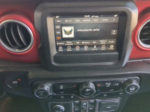 Used 2018 Jeep Wrangler Unlimited Rubicon w/ Dual Top Group image 16