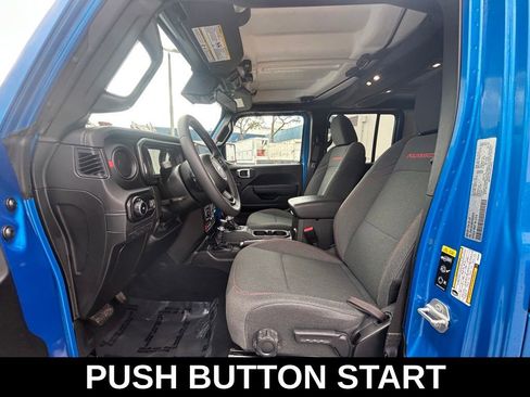 Used 2025 Jeep Wrangler Unlimited Rubicon AWD/4WD image 10