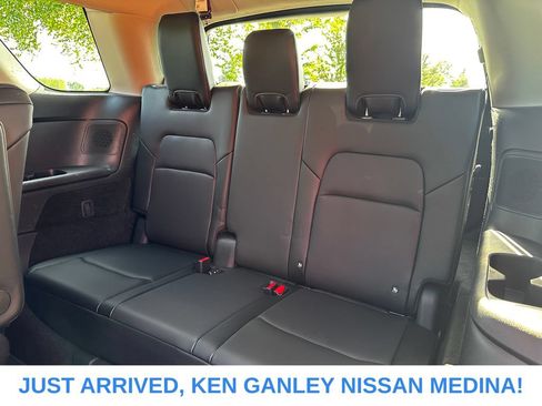 Certified 2025 Nissan Pathfinder SL w/ SL Premium Package AWD/4WD image 18