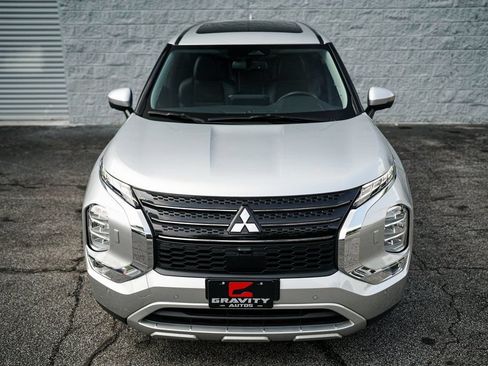 Used 2023 Mitsubishi Outlander LE AWD/4WD image 5