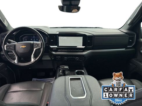 Used 2022 Chevrolet Silverado 1500 LTZ AWD/4WD image 12