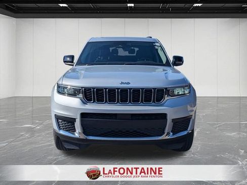 Used 2023 Jeep Grand Cherokee L Laredo w/ Luxury Tech Group I AWD/4WD image 8
