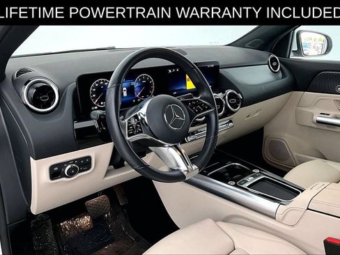 Used 2025 Mercedes-Benz GLA 250 4MATIC image 16
