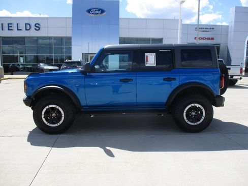 Used 2023 Ford Bronco Big Bend w/ Sasquatch Package AWD/4WD image 3