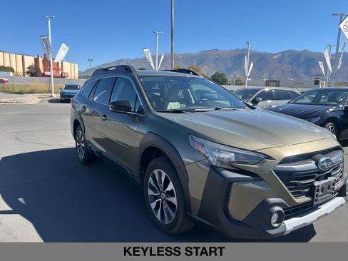 Used 2023 Subaru Outback Limited image 3