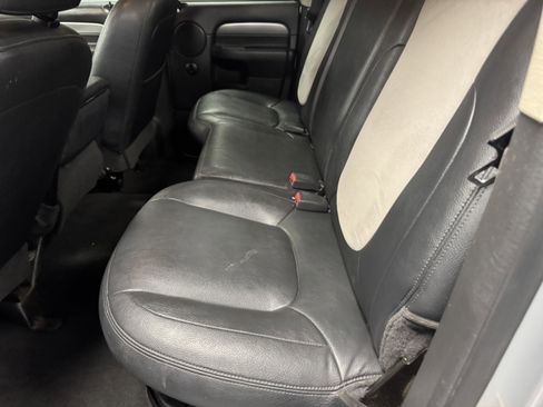 Used 2005 Dodge Ram 1500 Truck SLT image 9