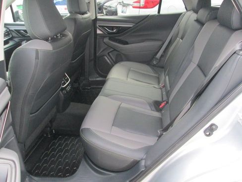 Used 2021 Subaru Outback Onyx Edition XT AWD/4WD image 11