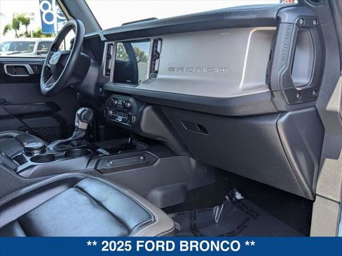 Certified 2025 Ford Bronco Outer Banks AWD/4WD image 22